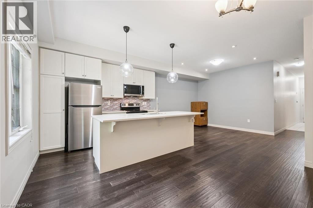6 Beatrice Lane, Kitchener, ON, N2H 0B3 - 6