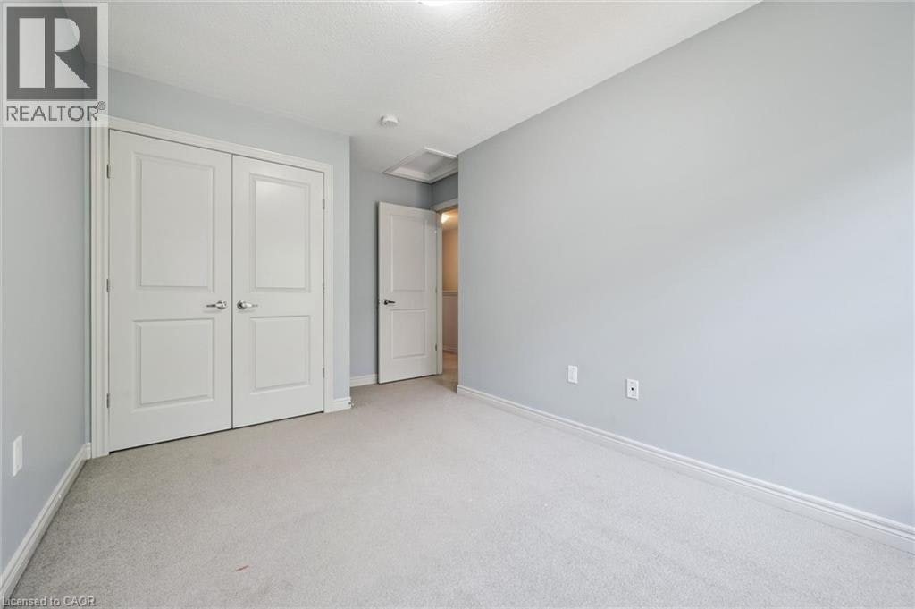 6 Beatrice Lane, Kitchener, ON, N2H 0B3 - 16