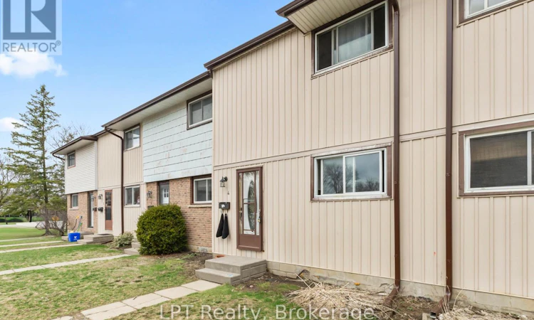4-4 Tiffany Place