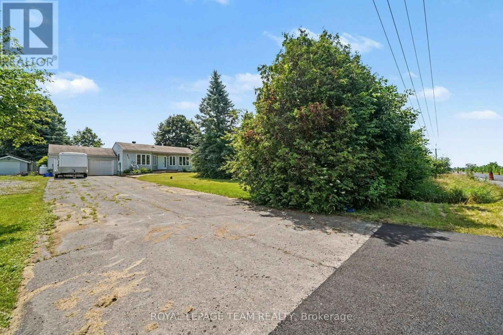 978 Rideau Road, Ottawa, ON, K1X 1H5 - 2