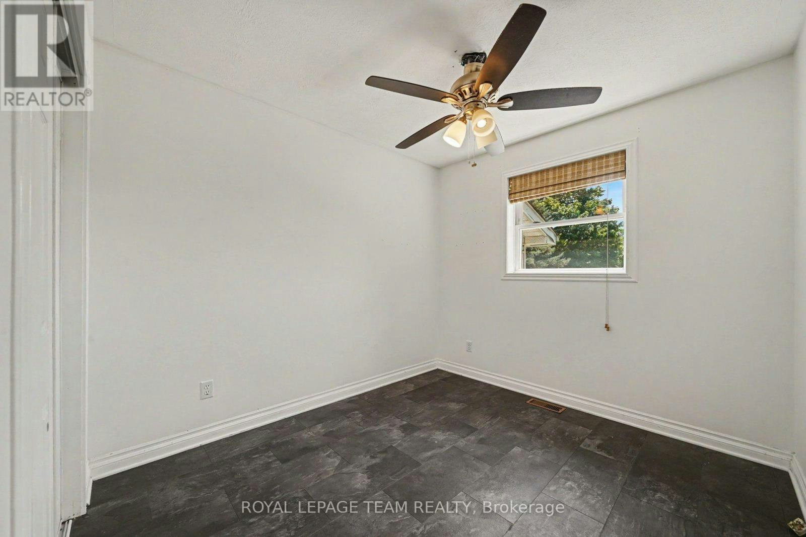 978 Rideau Road, Ottawa, ON, K1X 1H5 - 9