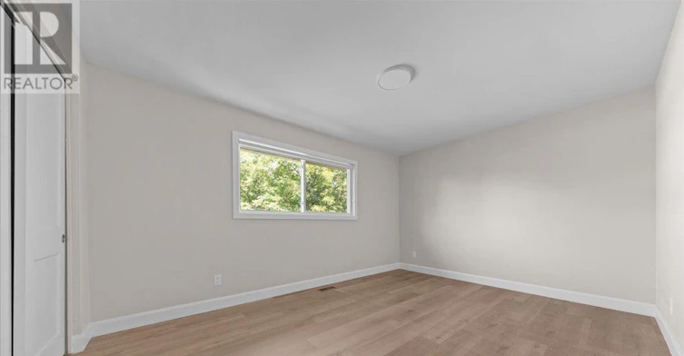 999 Meadowlands Drive, Ottawa, ON, K2E 7Z8 - 12