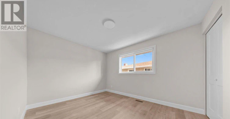 999 Meadowlands Drive, Ottawa, ON, K2E 7Z8 - 14