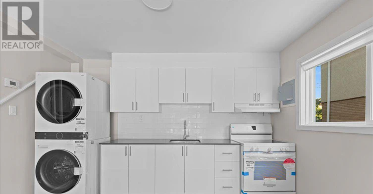 999 Meadowlands Drive, Ottawa, ON, K2E 7Z8 - 7