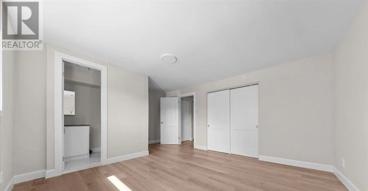 999 Meadowlands Drive, Ottawa, ON, K2E 7Z8 - 16
