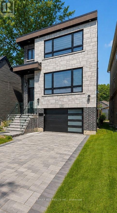 33 August Avenue, Toronto, ON, M1L 3M8