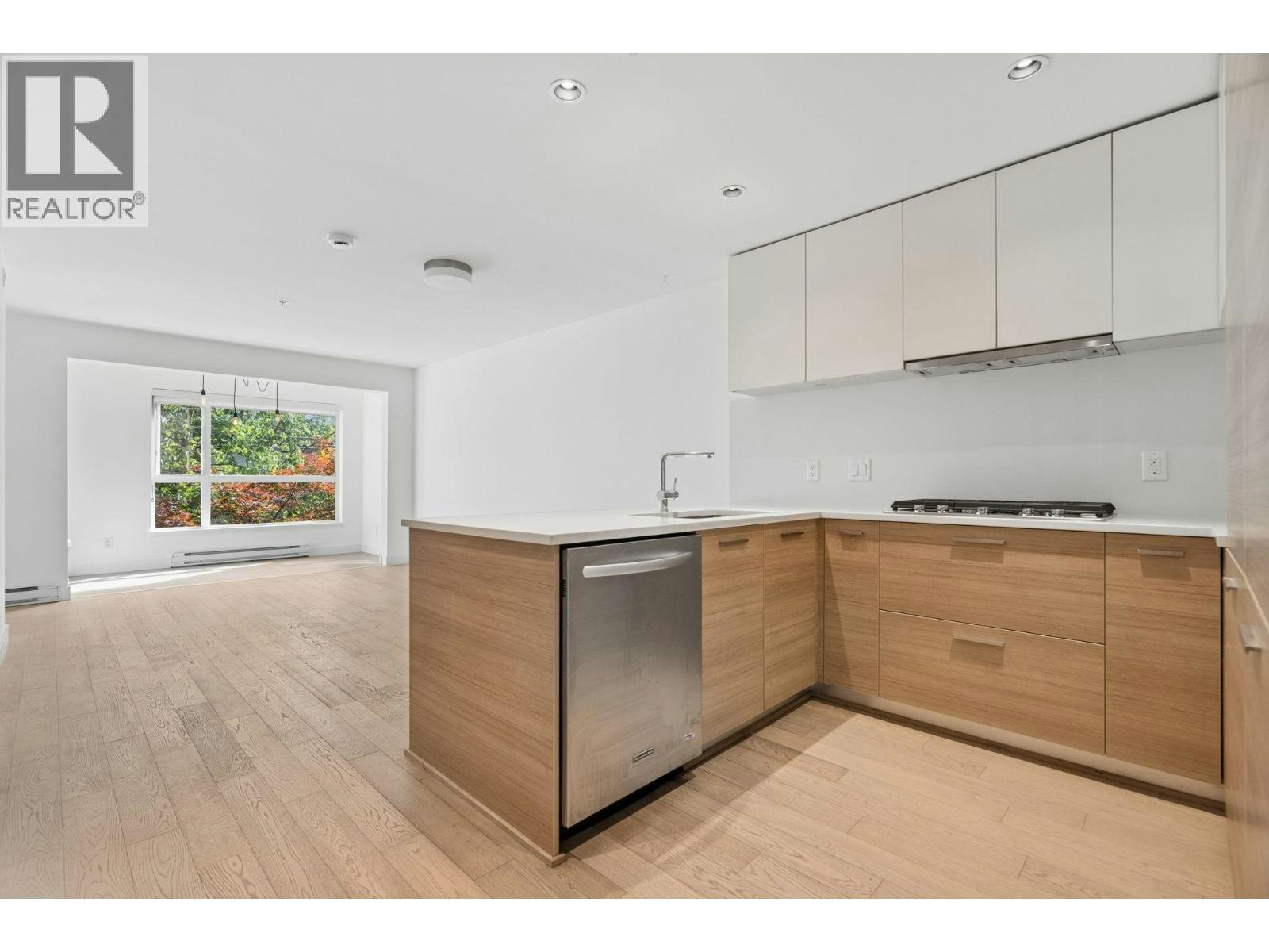 206-3456 Commercial Street, Vancouver, BC, V5N 4E9 - 16