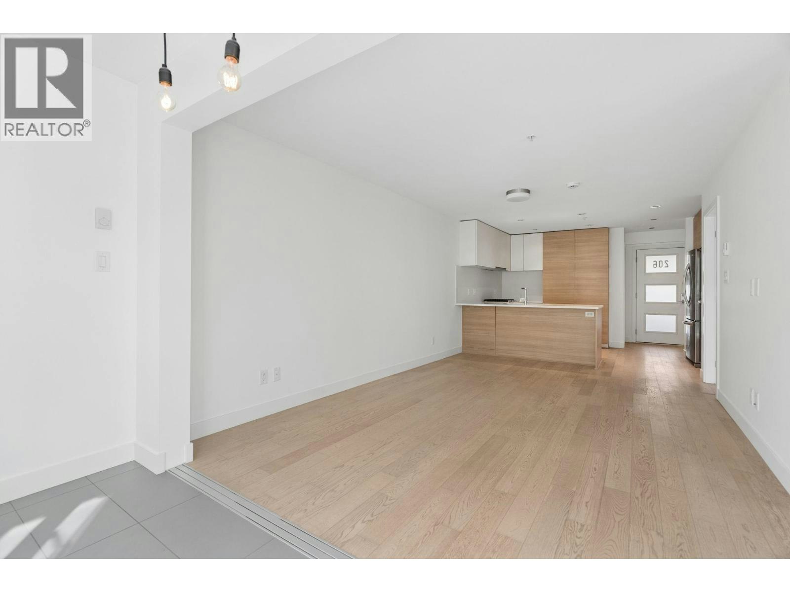 206-3456 Commercial Street, Vancouver, BC, V5N 4E9 - 23