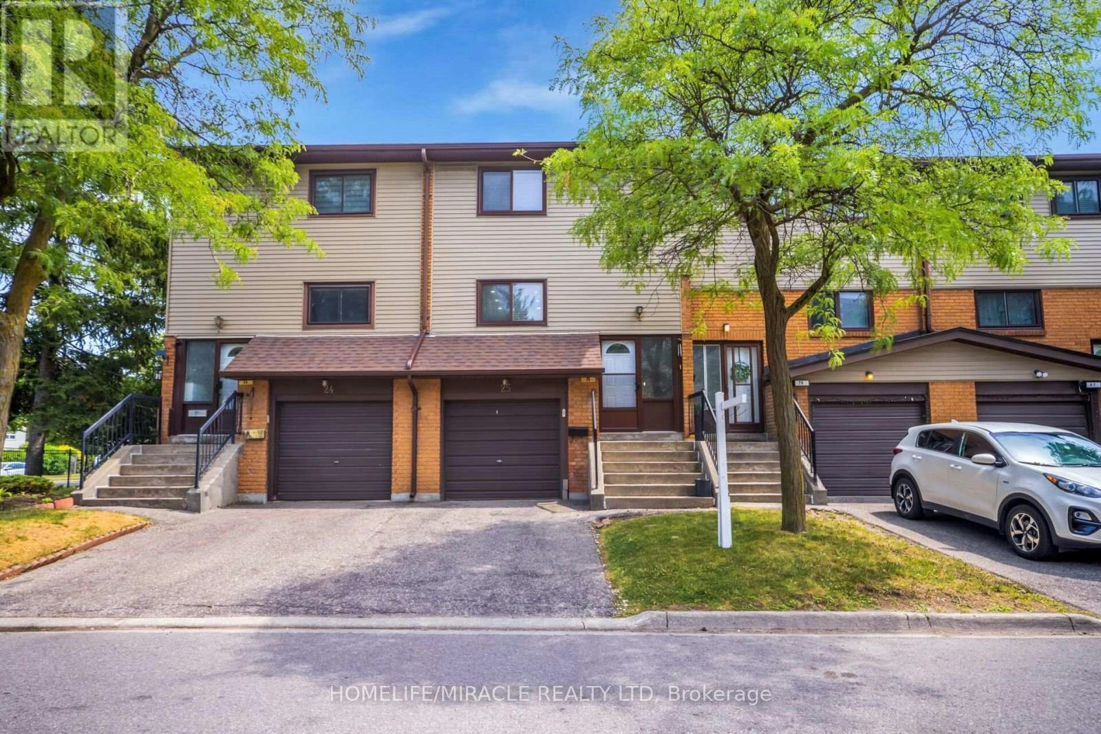 25 Carleton Place, Brampton, ON, L6T 3Z4