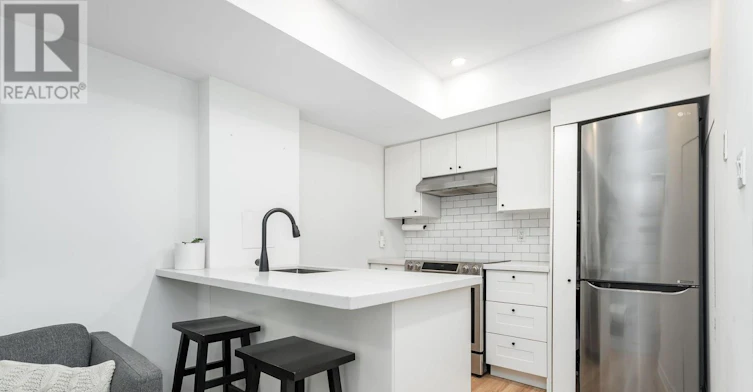 32-11 Niagara Street W, Toronto, ON, M5V 3N9 - 17