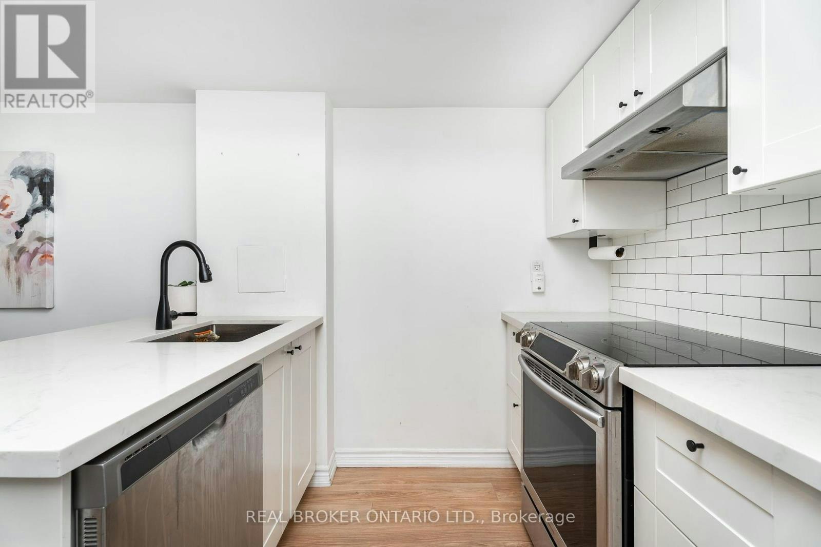 32-11 Niagara Street W, Toronto, ON, M5V 3N9 - 19