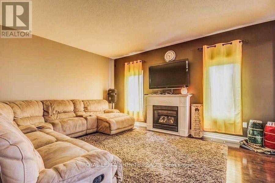 MAIN-1584 Quail Run Drive, Oshawa, ON, L1K 0E1 - 7