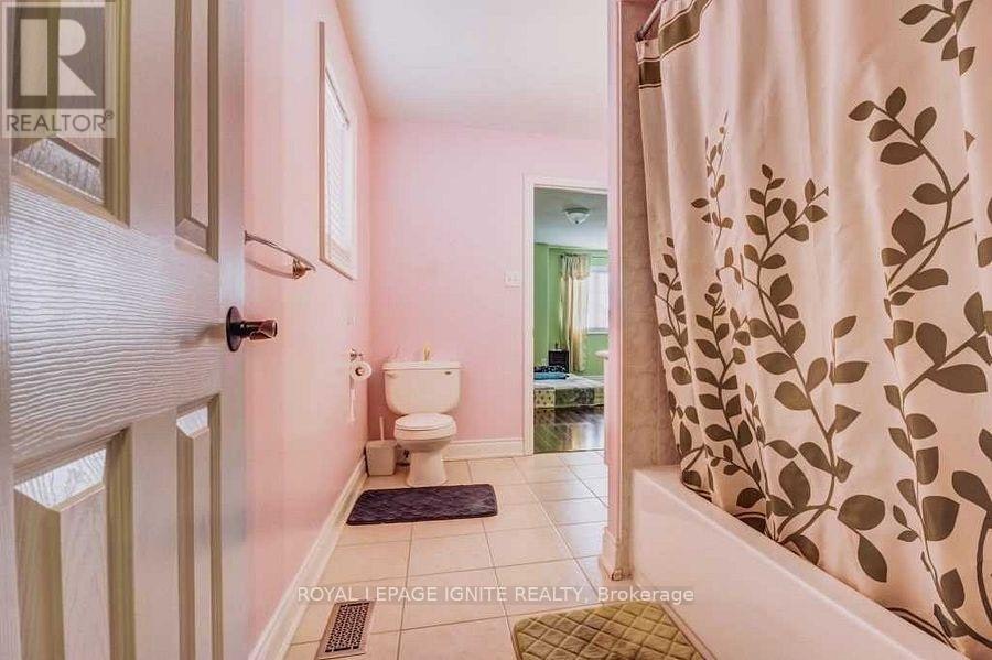 MAIN-1584 Quail Run Drive, Oshawa, ON, L1K 0E1 - 16