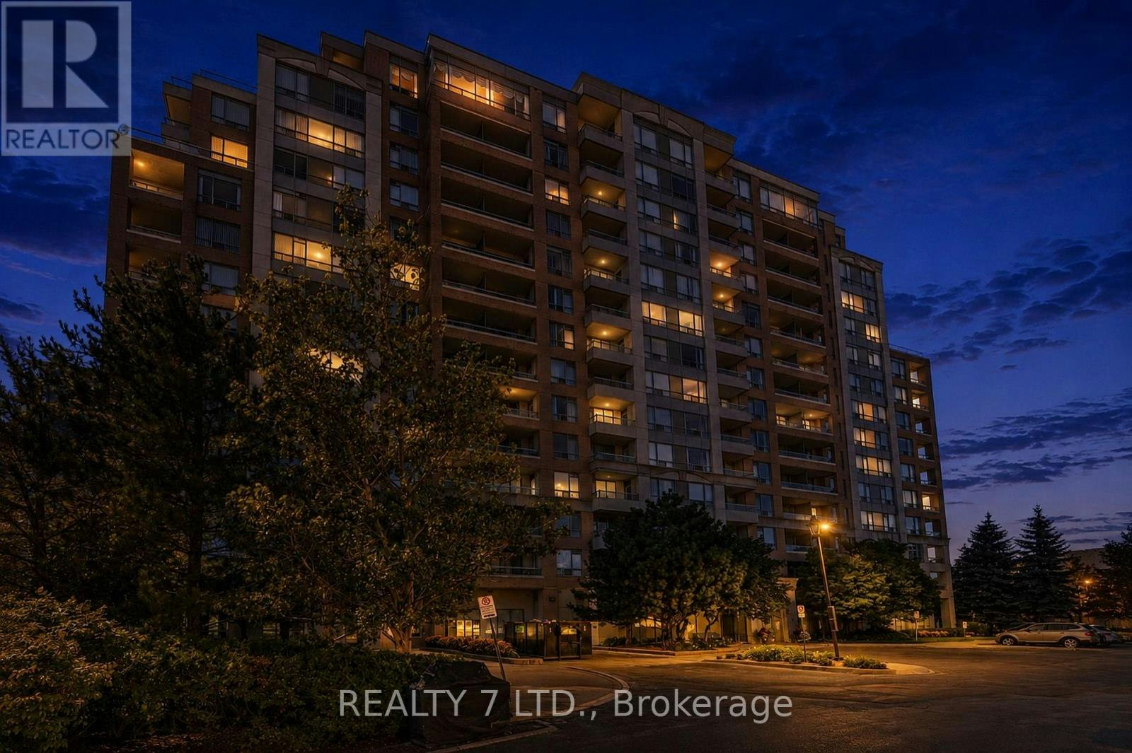 216-9 Northern Heights Drive, Richmond Hill, ON, L4B 4M5