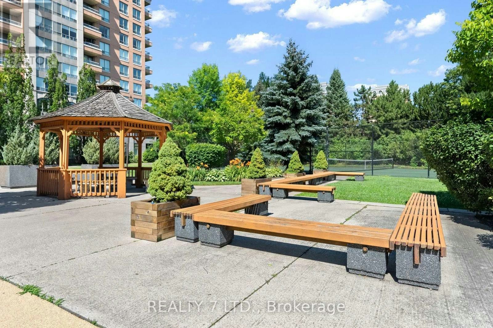 216-9 Northern Heights Drive, Richmond Hill, ON, L4B 4M5 - 37