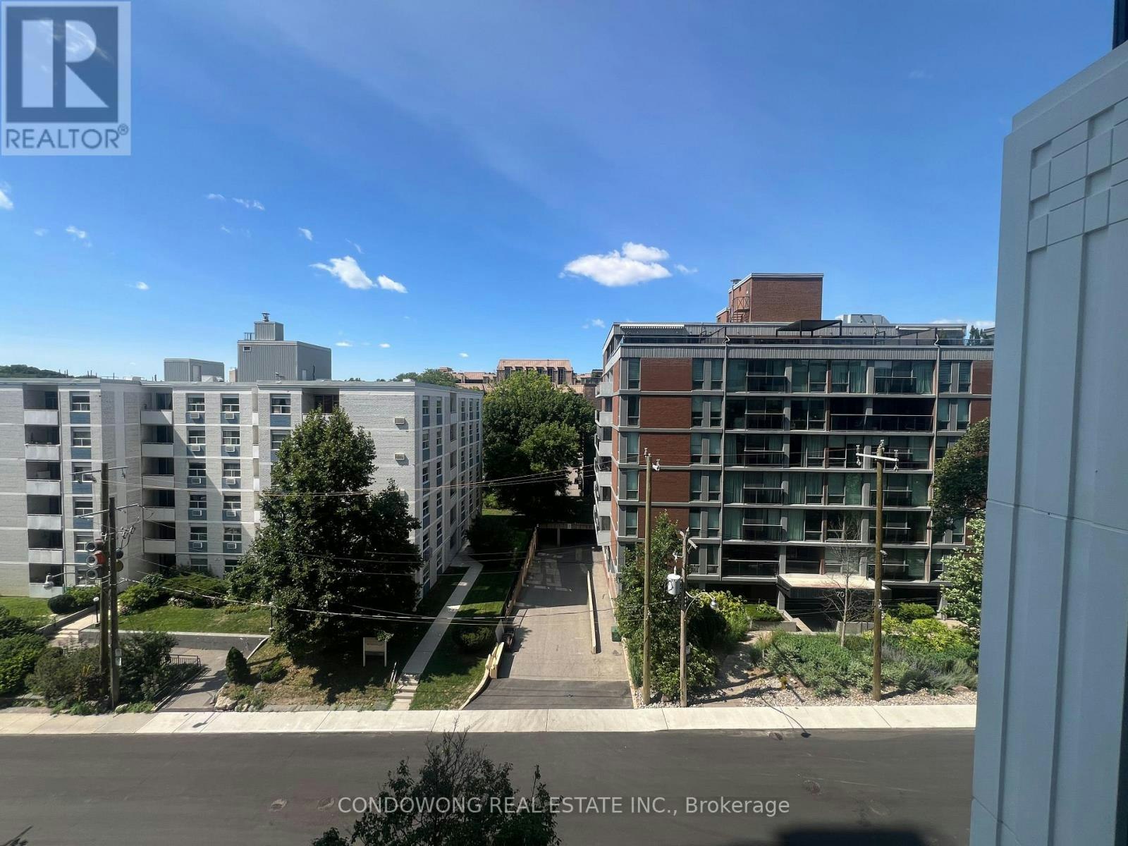 720-91 Montclair Avenue, Toronto, ON, M5P 0B1 - 11