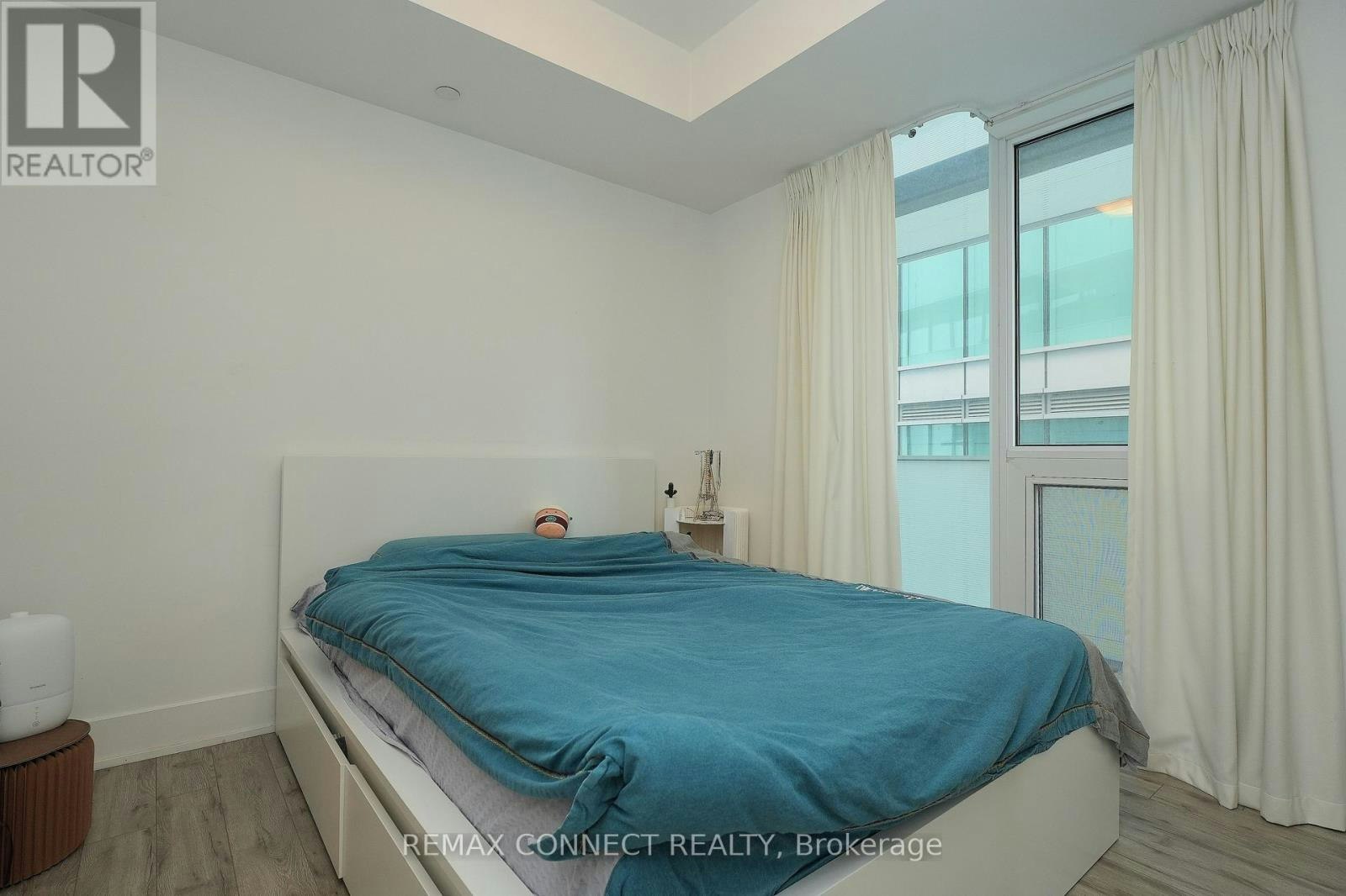 2009-200 Bloor Street W, Toronto, ON, M5S 1T8 - 13