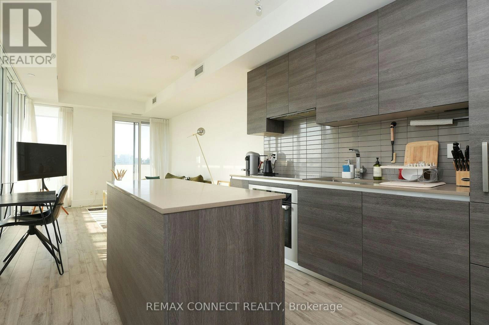 2009-200 Bloor Street W, Toronto, ON, M5S 1T8 - 5