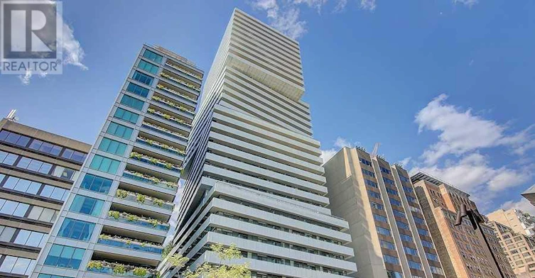 2009-200 Bloor Street W, Toronto, ON, M5S 1T8