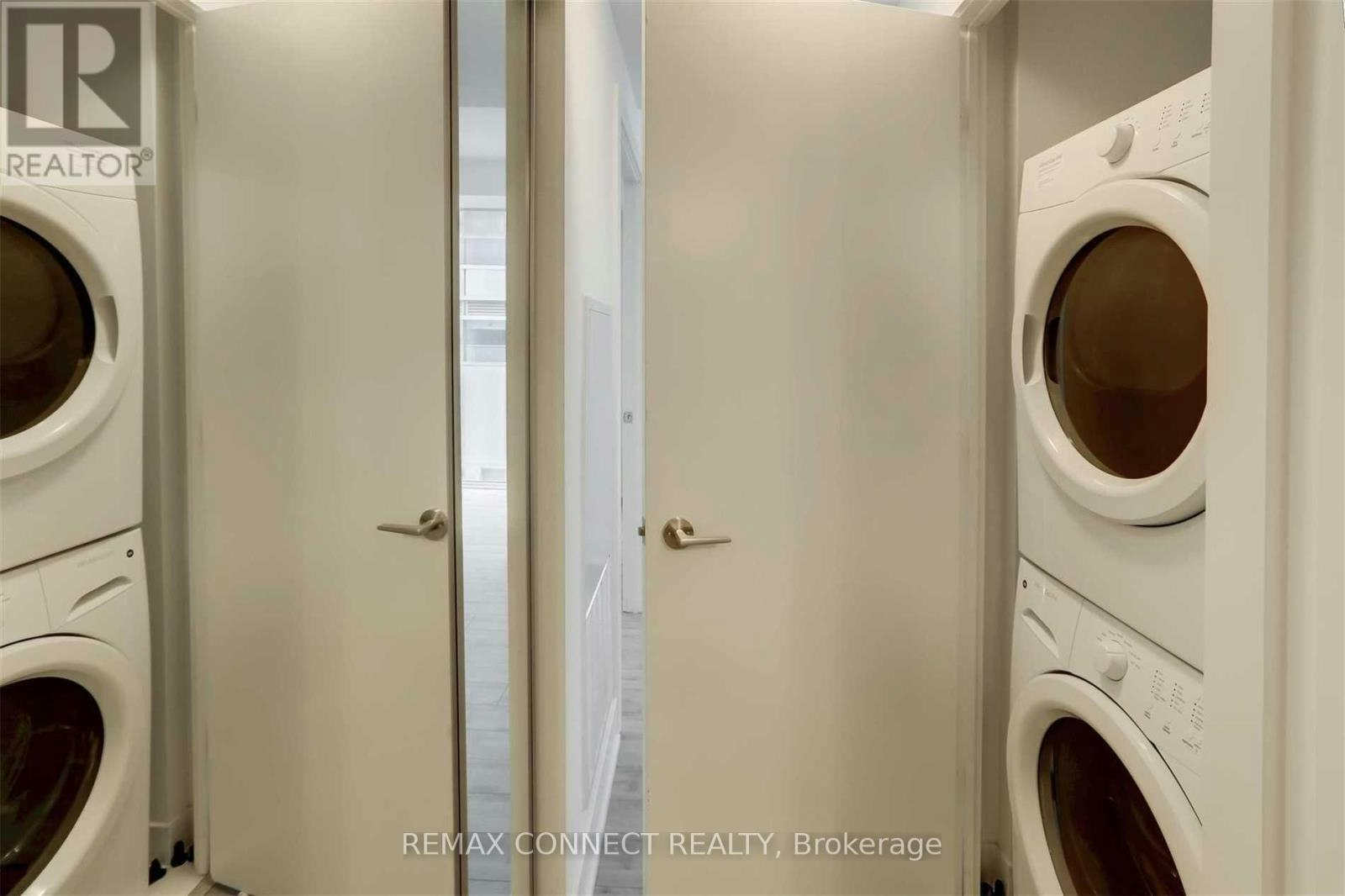 2009-200 Bloor Street W, Toronto, ON, M5S 1T8 - 24
