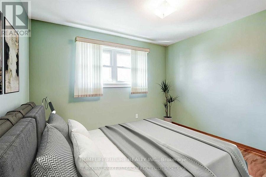 MAIN-361 Gliddon Avenue, Oshawa, ON, L1H 1Z6 - 11