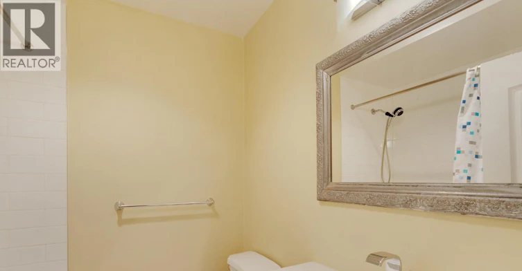 Duplex-1060 Fell Avenue, Burnaby, BC, V5B 3Y6 - 18