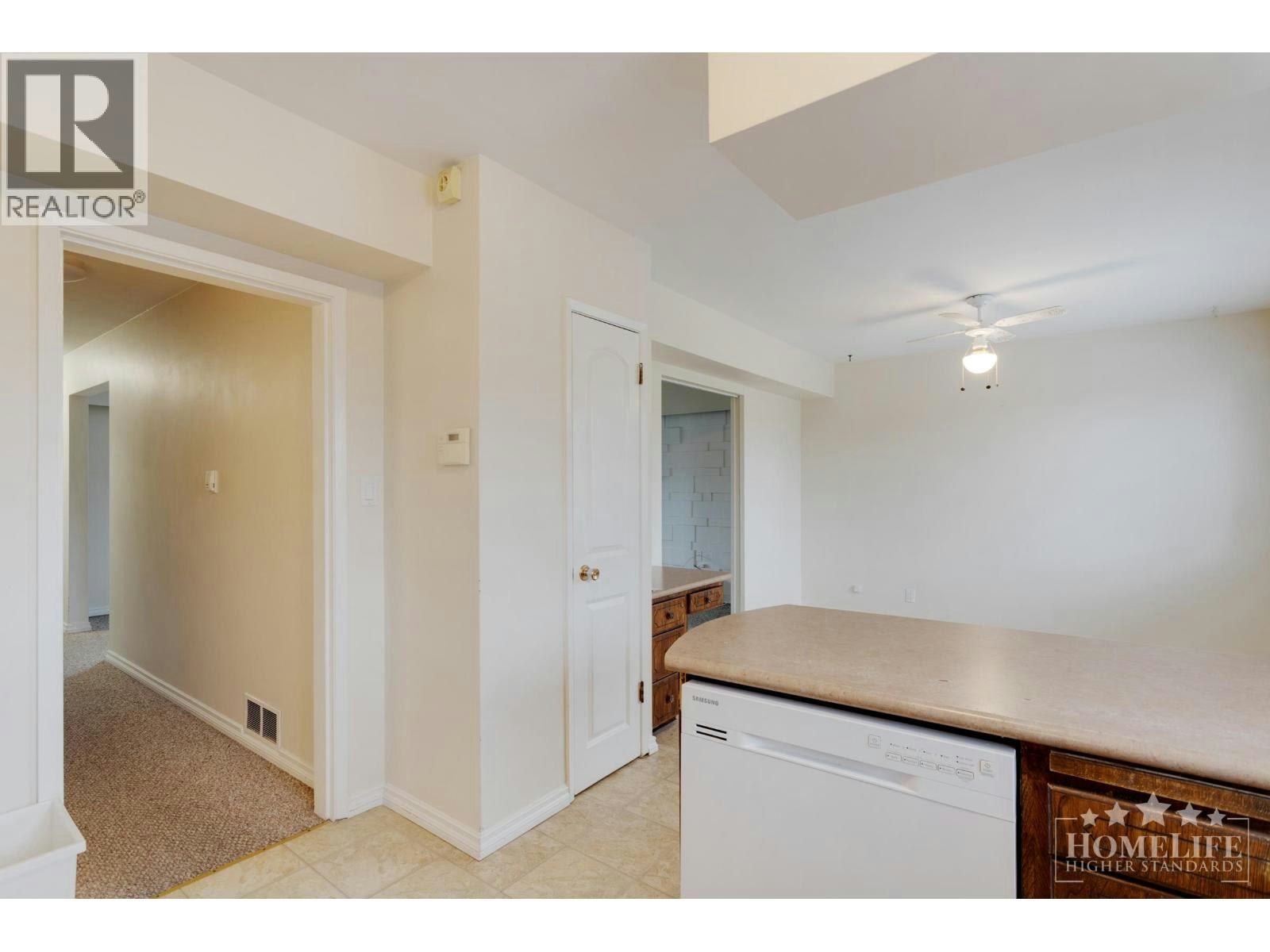 Duplex-1060 Fell Avenue, Burnaby, BC, V5B 3Y6 - 9