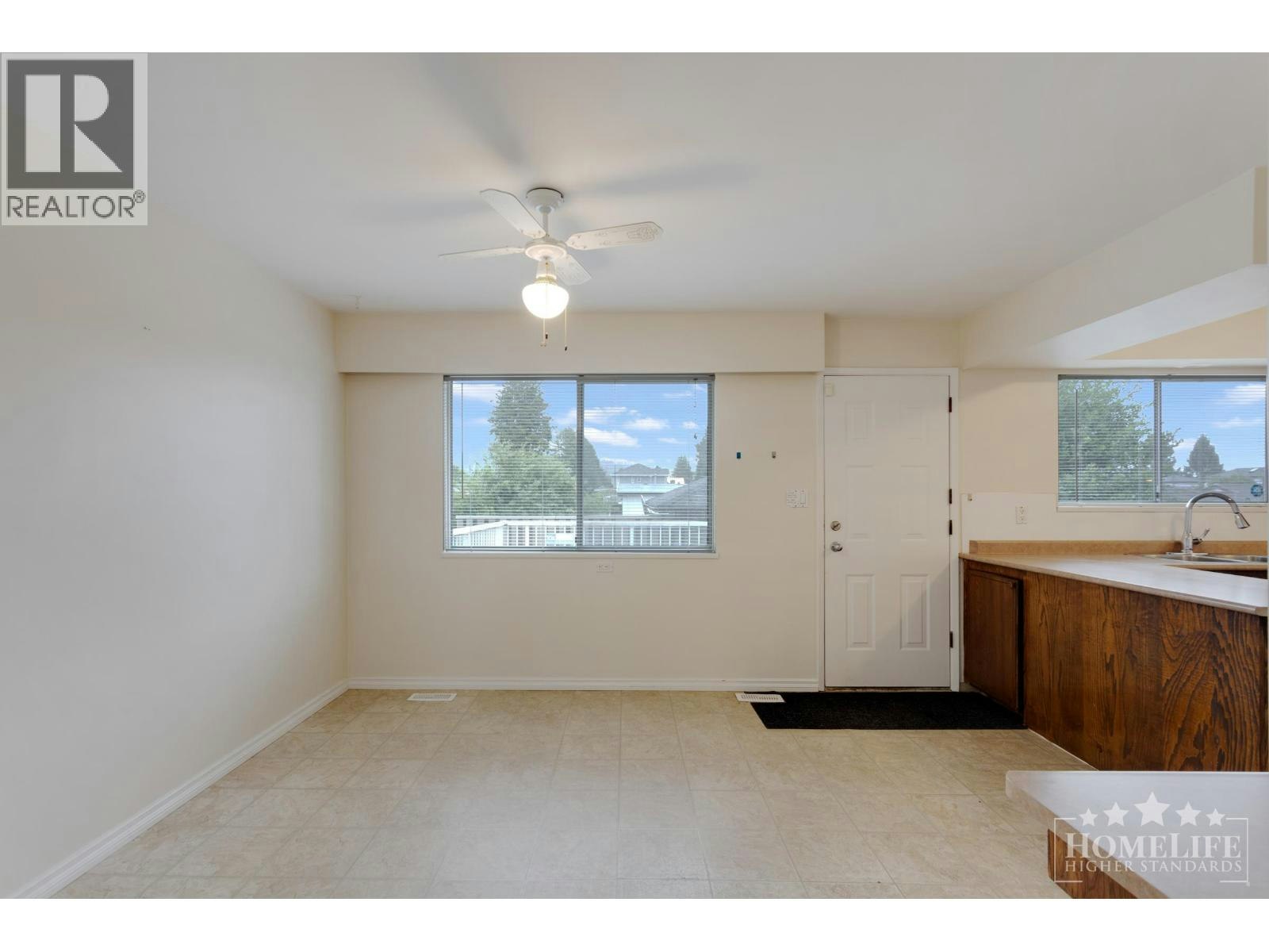 Duplex-1060 Fell Avenue, Burnaby, BC, V5B 3Y6 - 5