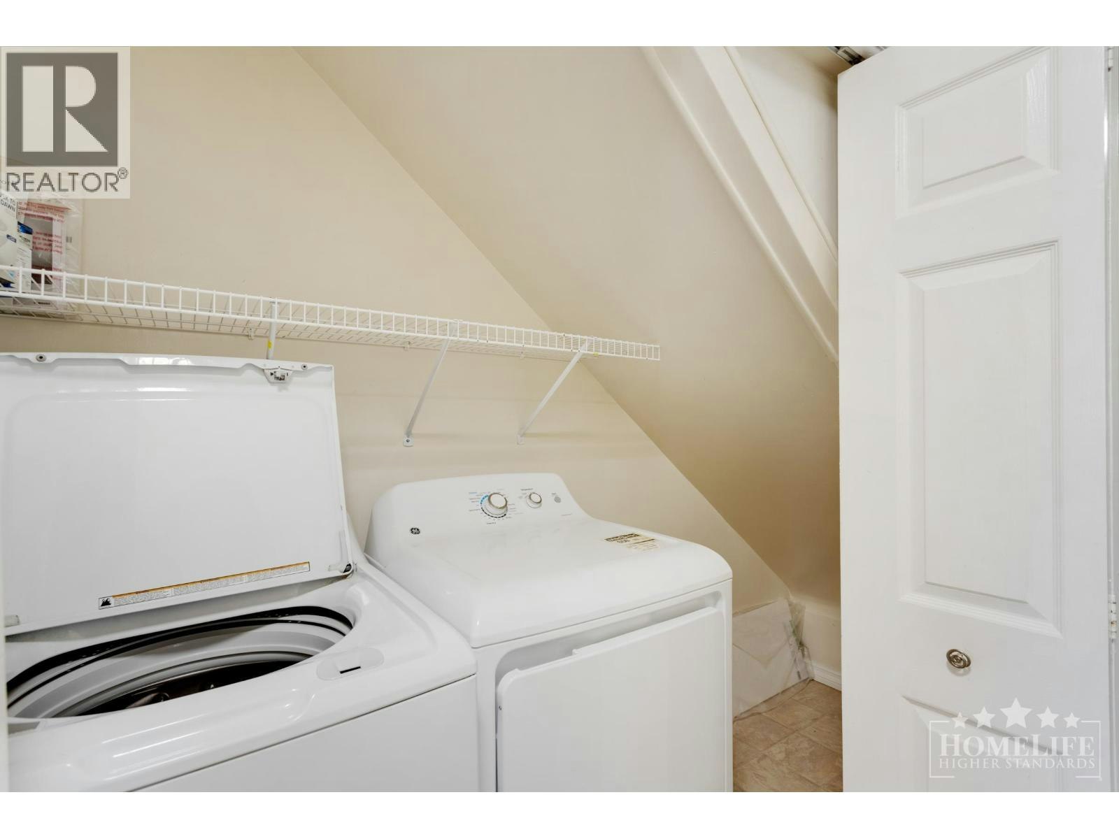 Duplex-1060 Fell Avenue, Burnaby, BC, V5B 3Y6 - 19