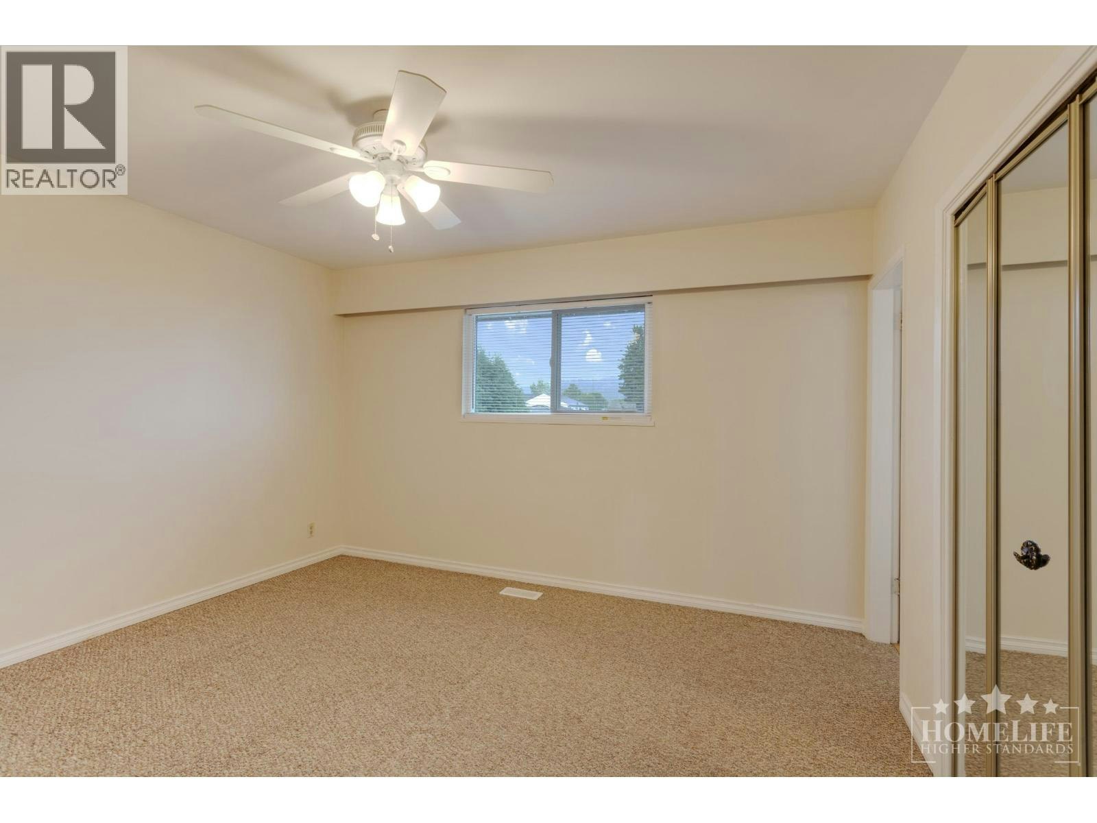 Duplex-1060 Fell Avenue, Burnaby, BC, V5B 3Y6 - 11