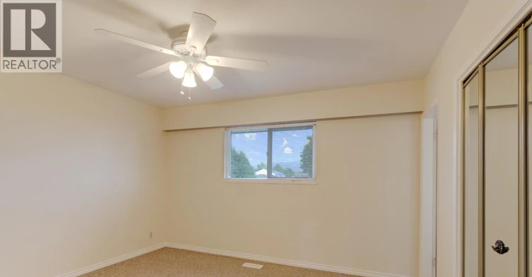 Duplex-1060 Fell Avenue, Burnaby, BC, V5B 3Y6 - 11