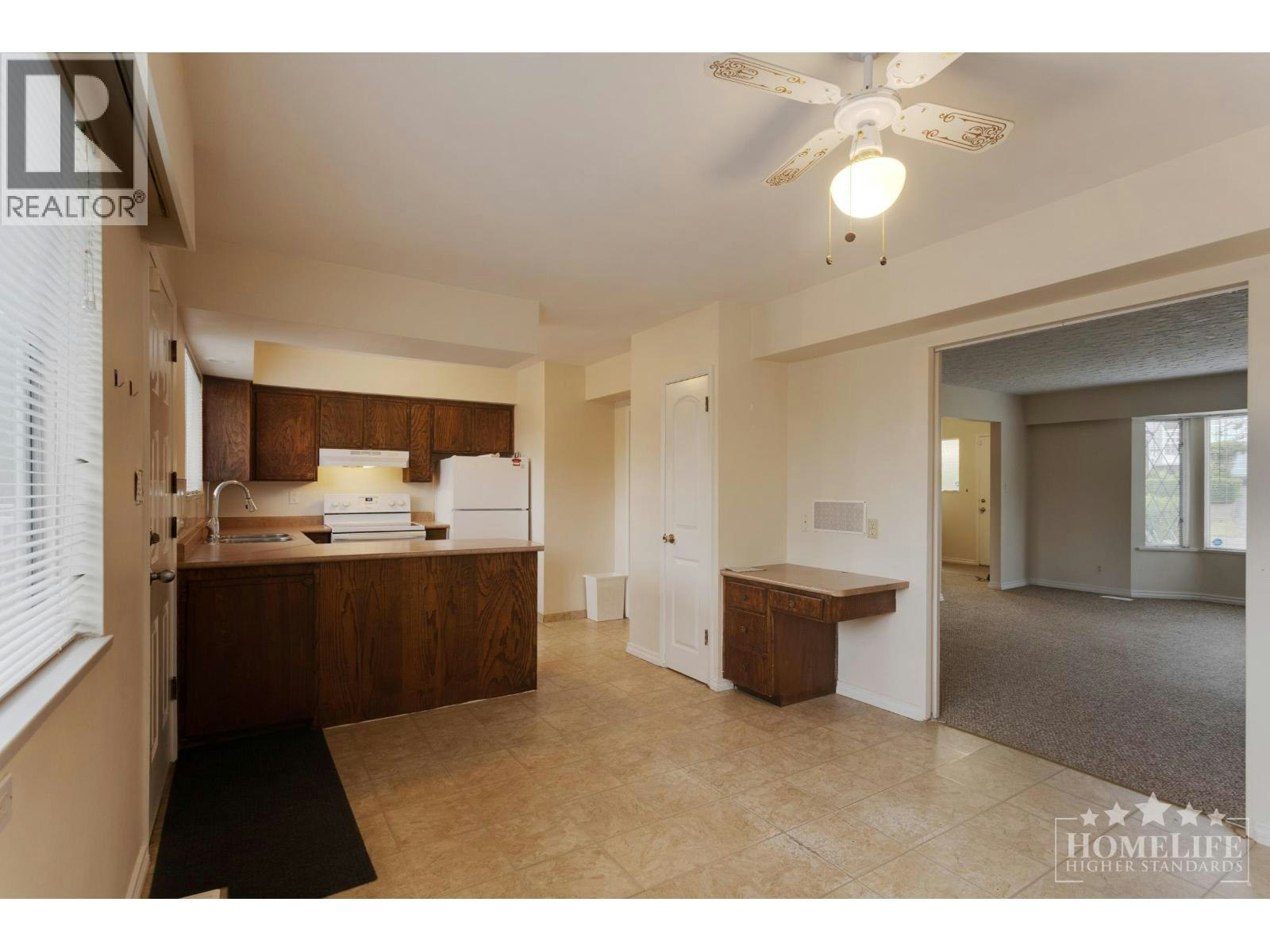 Duplex-1060 Fell Avenue, Burnaby, BC, V5B 3Y6 - 6