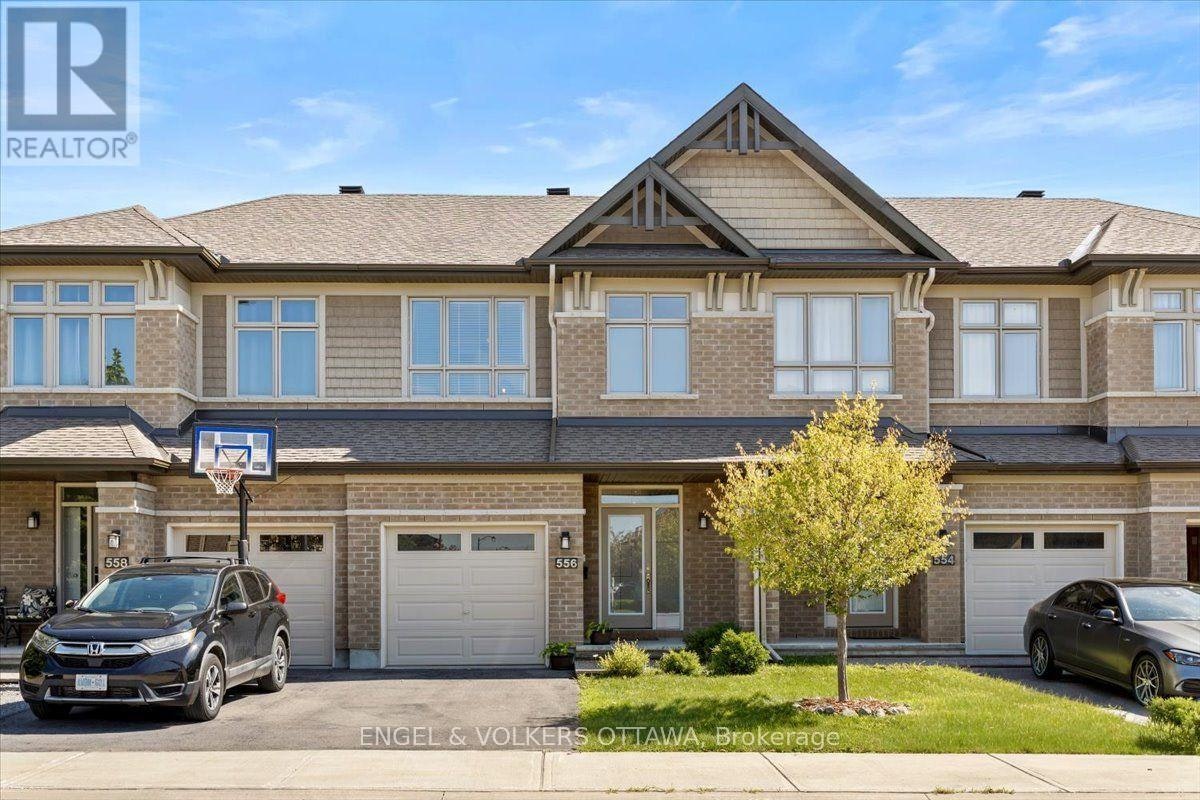 556 Triangle Street, Ottawa, ON, K2V 0M5