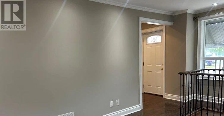 2-26 Barker Avenue, Toronto, ON, M4C 2N3 - 7