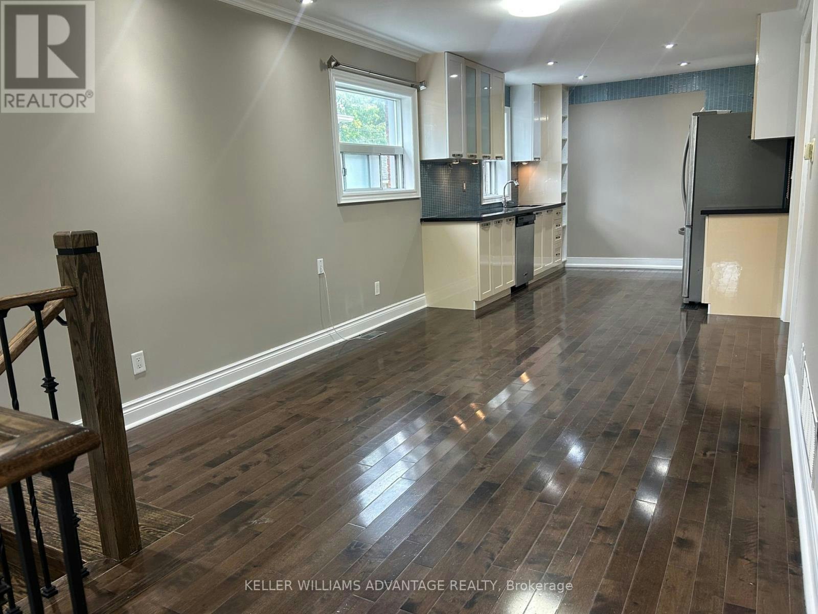 2-26 Barker Avenue, Toronto, ON, M4C 2N3