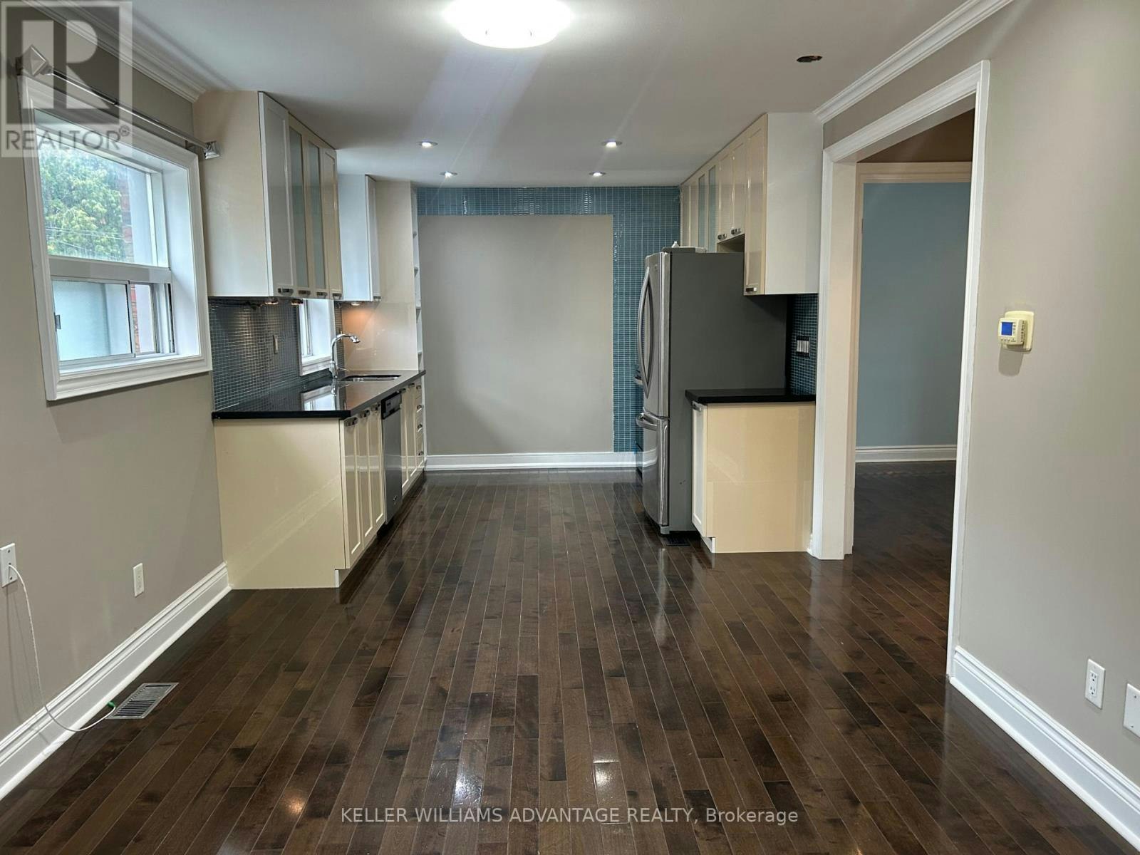 2-26 Barker Avenue, Toronto, ON, M4C 2N3 - 2