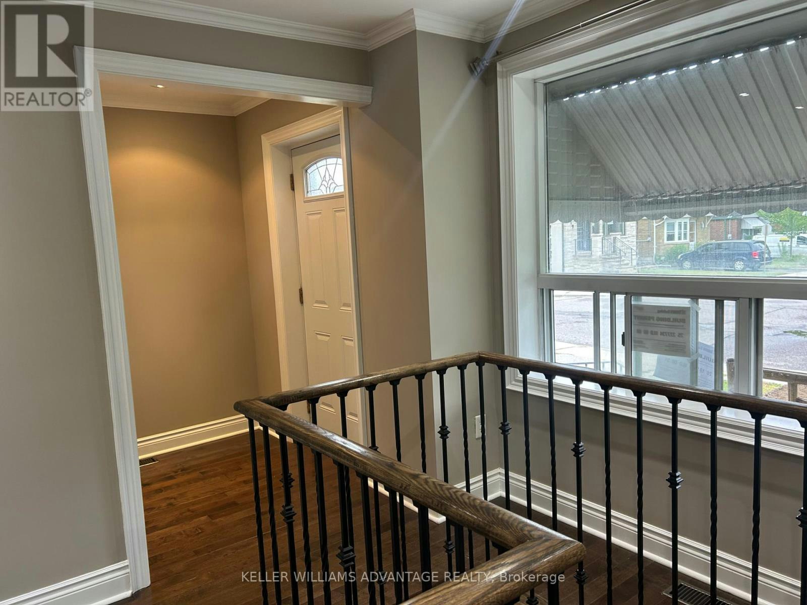 2-26 Barker Avenue, Toronto, ON, M4C 2N3 - 16