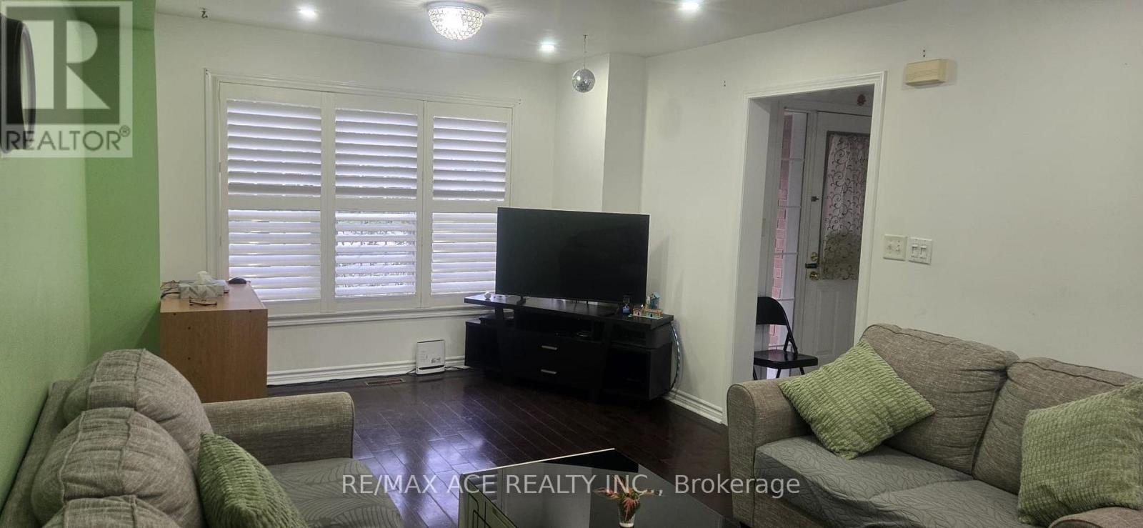 100 Staines Road, Toronto, ON, M1X 1Y9 - 6