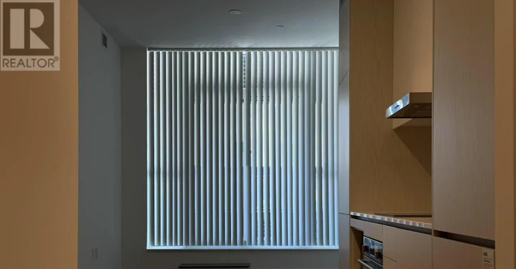 203-28 Interchange Way, Vaughan, ON, L4K 0P8 - 3