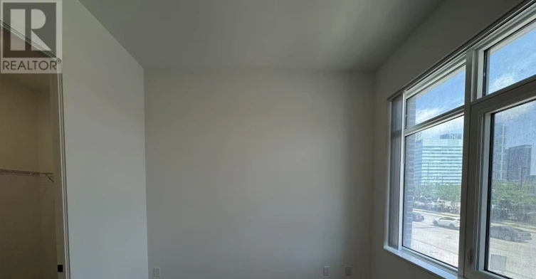 203-28 Interchange Way, Vaughan, ON, L4K 0P8 - 12