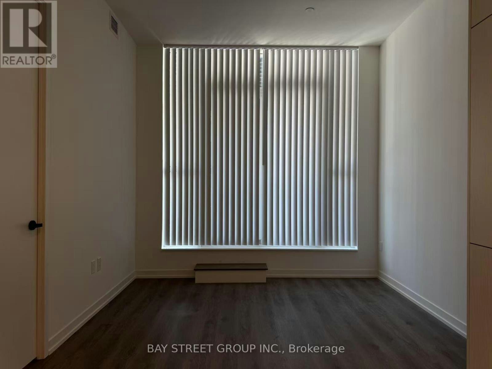 203-28 Interchange Way, Vaughan, ON, L4K 0P8 - 5