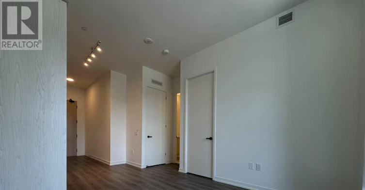 203-28 Interchange Way, Vaughan, ON, L4K 0P8 - 9
