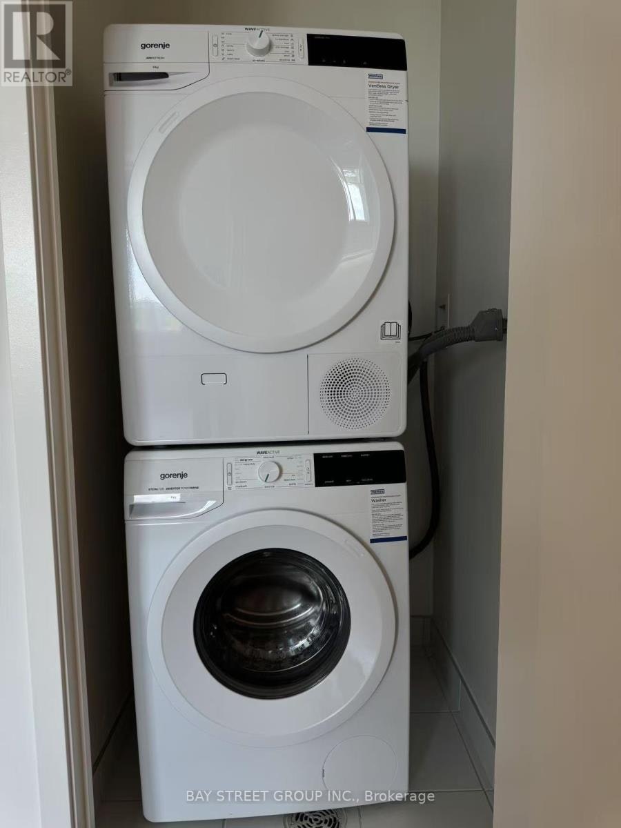 203-28 Interchange Way, Vaughan, ON, L4K 0P8 - 17