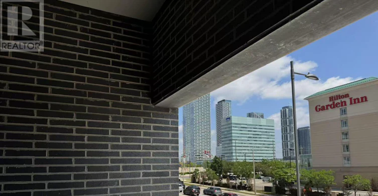 203-28 Interchange Way, Vaughan, ON, L4K 0P8 - 18