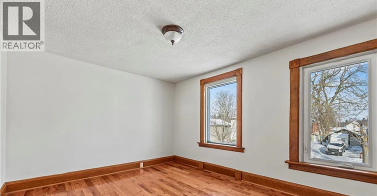 Upper-33 Rich Avenue, Cambridge, ON, N1R 2A4 - 12