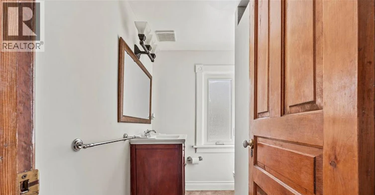 Upper-33 Rich Avenue, Cambridge, ON, N1R 2A4 - 7