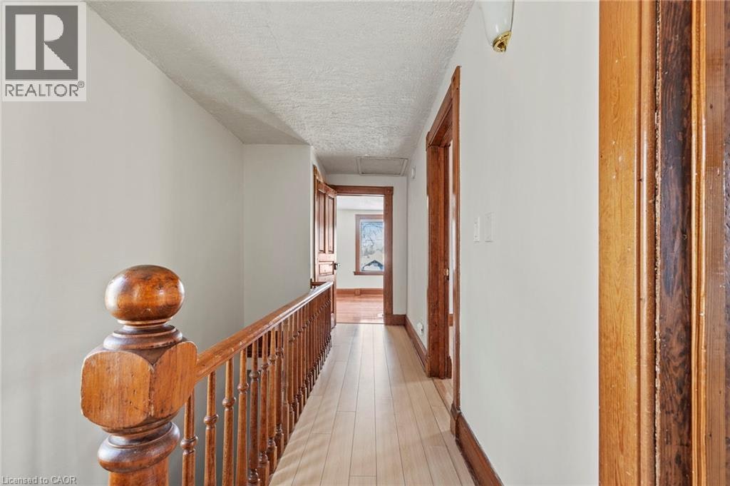 Upper-33 Rich Avenue, Cambridge, ON, N1R 2A4 - 5
