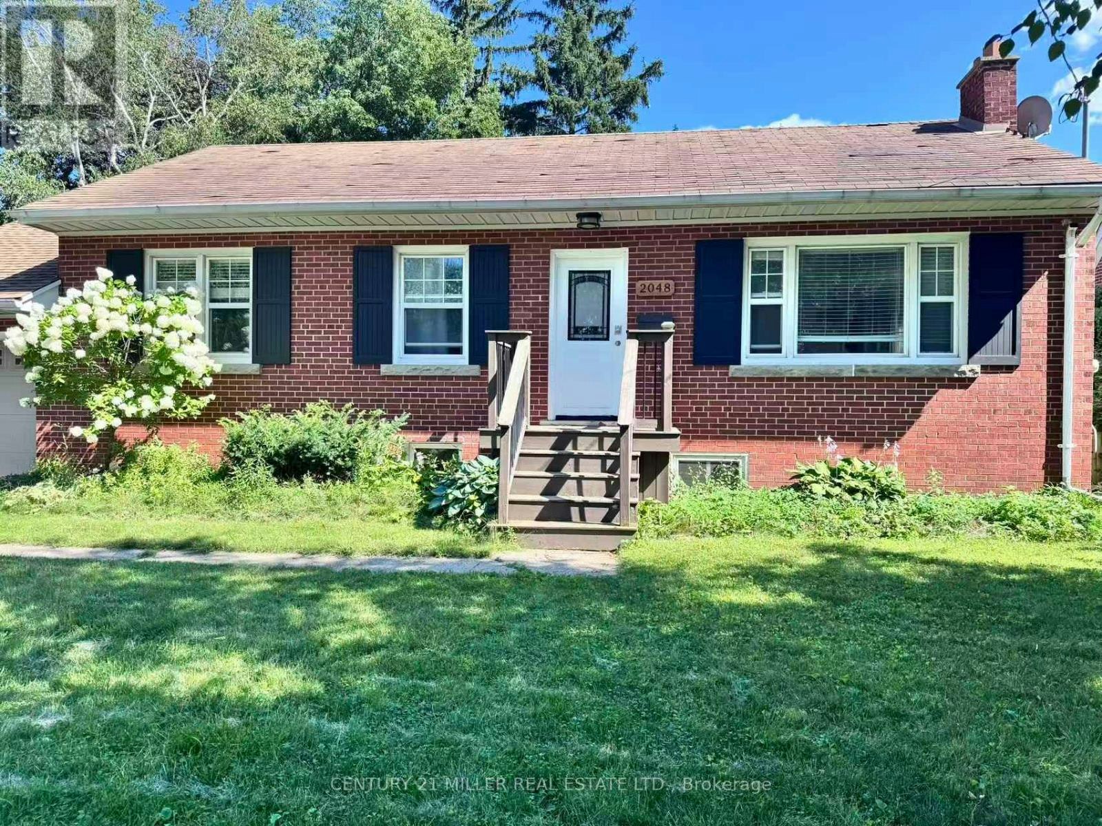 2048 Edinburgh (Main Level Drive, Burlington, ON, L7R 2C9