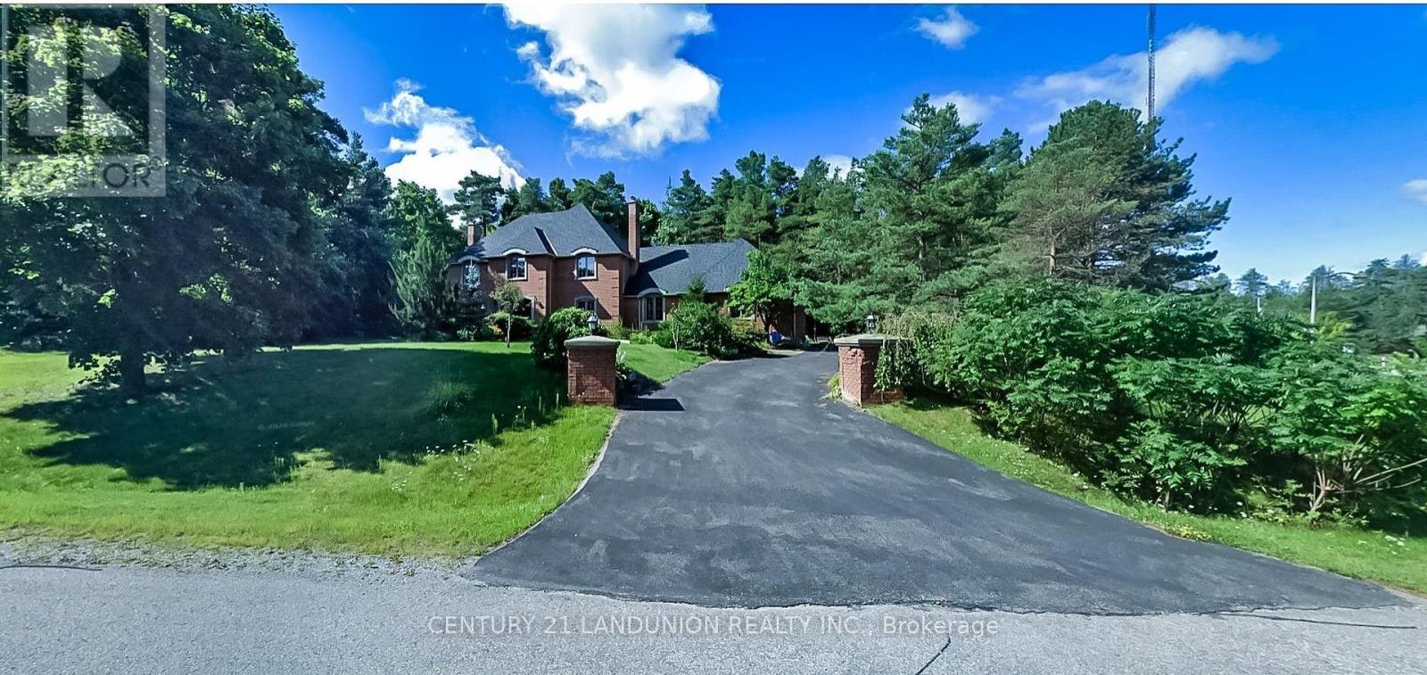 2 Heron Trail, Whitchurch-Stouffville, ON, L3Y 4W1