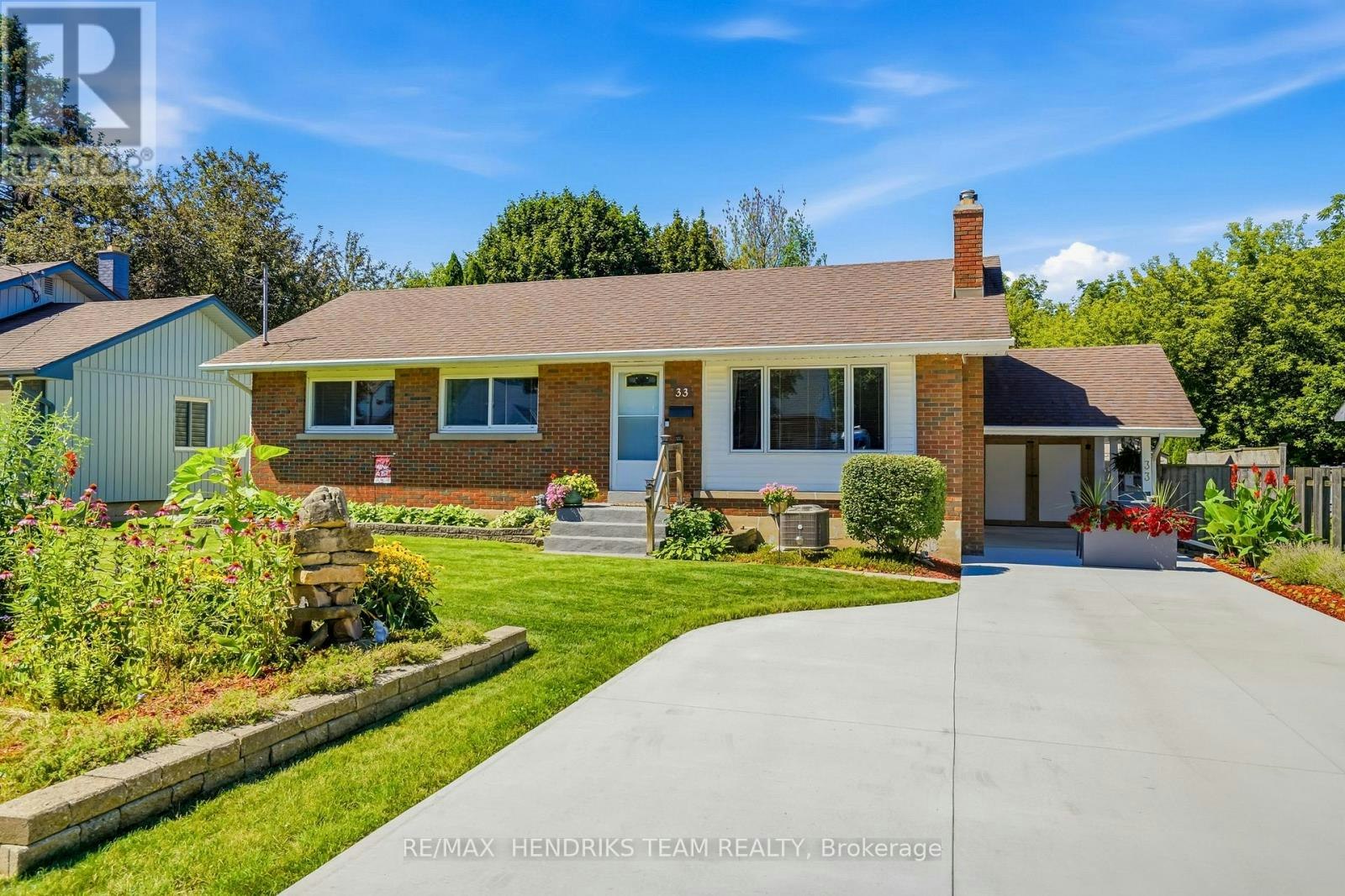 33 Nickerson Avenue, St. Catharines, ON, L2N 3M5